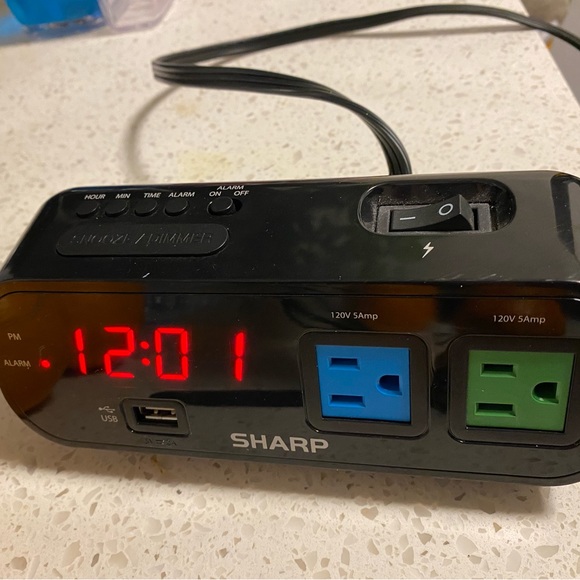 SHARP Digital Alarm Clock with USB 2 amp Port and 2 AC Outlets - Model: SPC137 - Picture 13 of 15